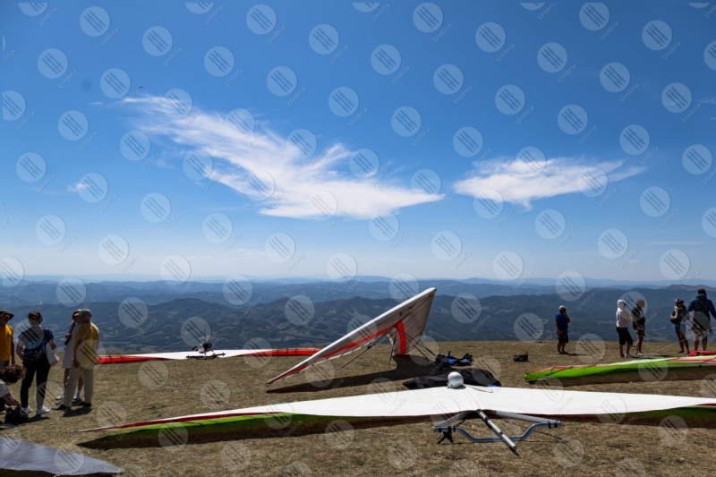 parco Monte Cucco deltaplano sport persone vista panorama cielo colline montagne  Eugubino - Altochiascio